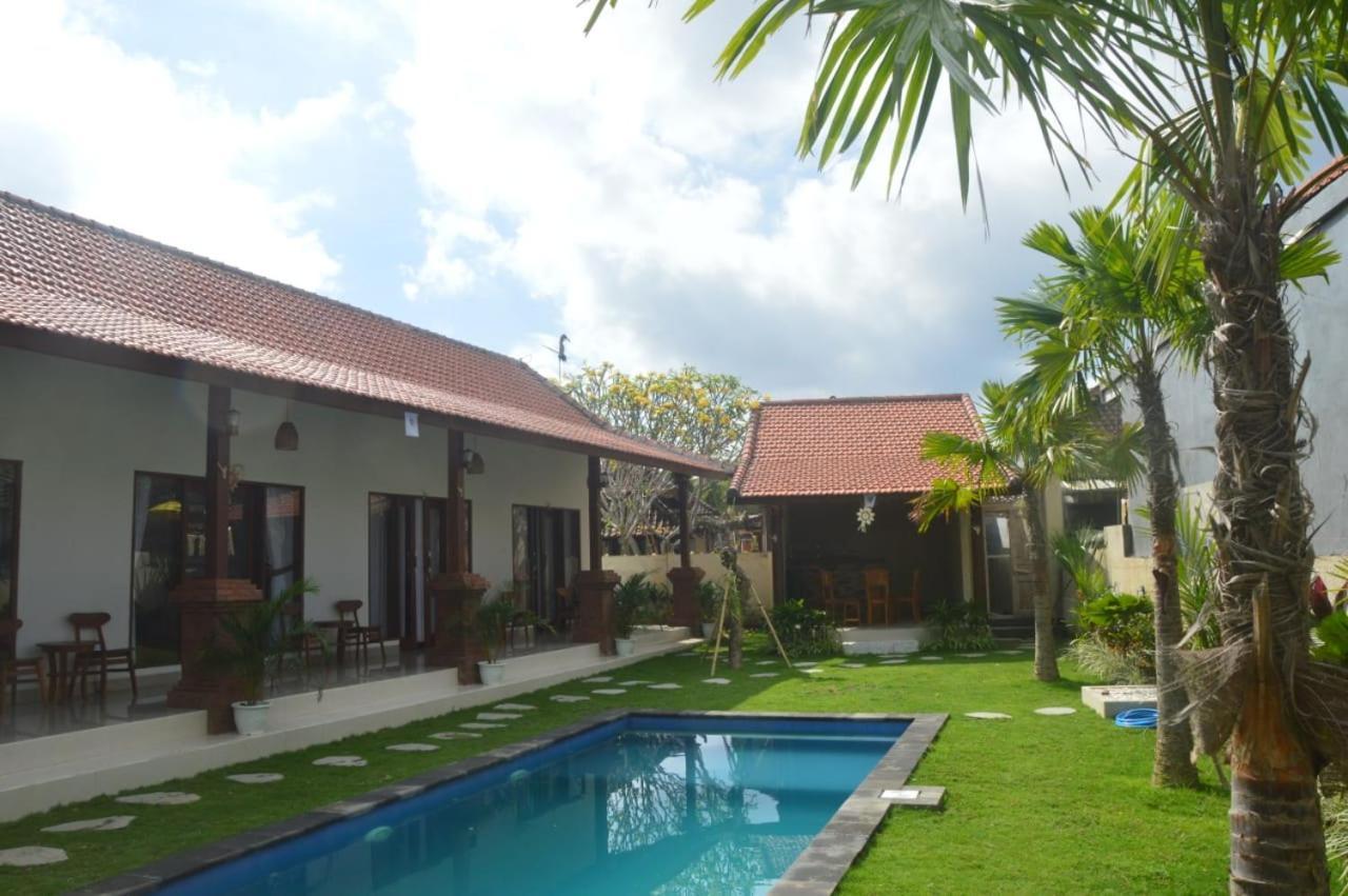 Wiryaroja Guest House تْشانغو المظهر الخارجي الصورة